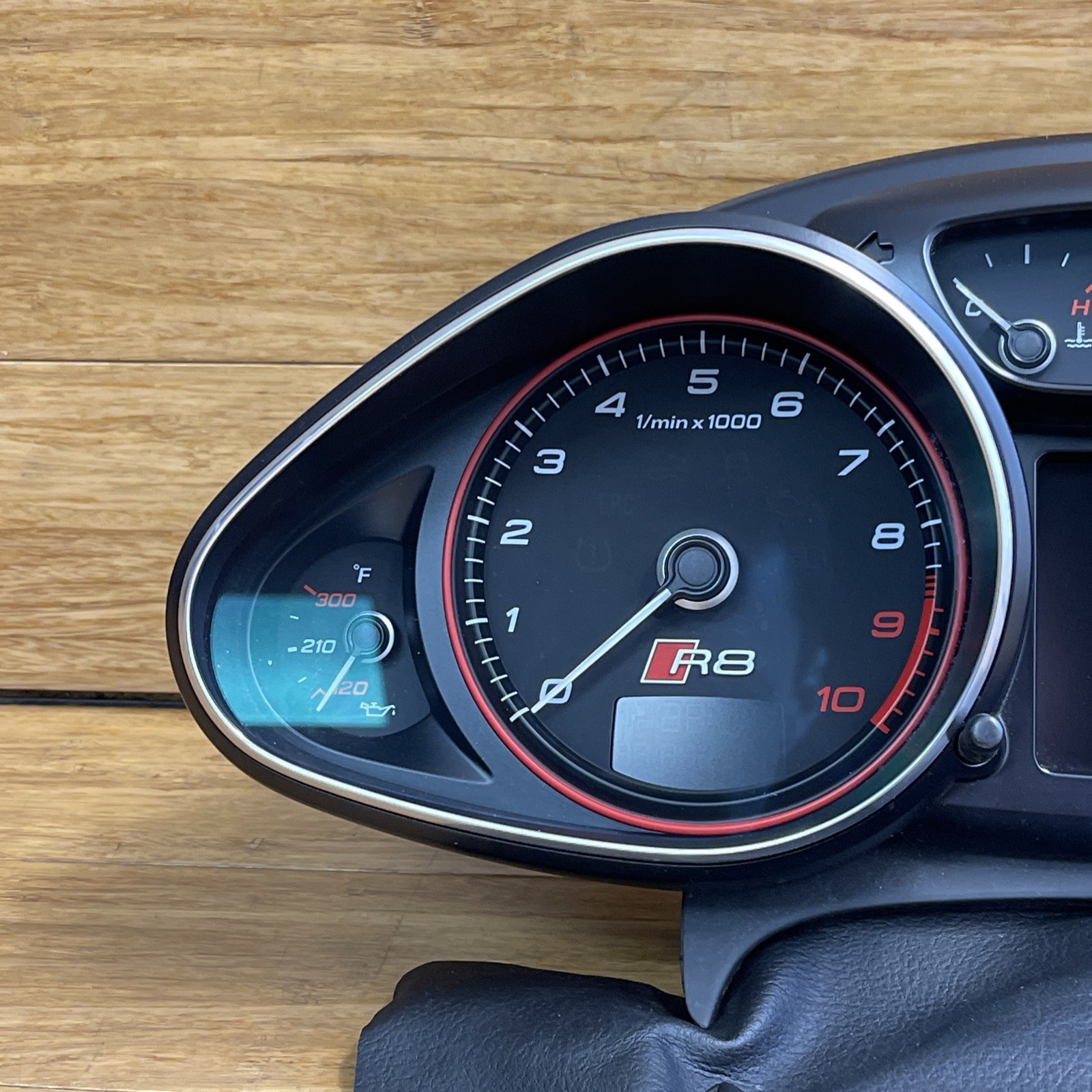 2014-2015 Audi R8 42 Dash SpeeDometer Instrument Gauge Cluster 34k Miles OEM