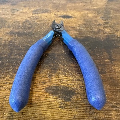 Lindstrom HS 8160 Precision Cutters   Foam Comfort Handles   New Old Stock