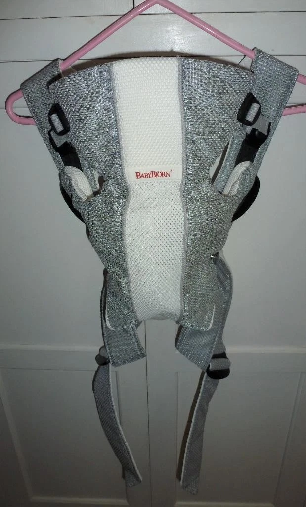 Baby Bjorn Breathable Air Mesh Carrier Grey with White 8-25lbs