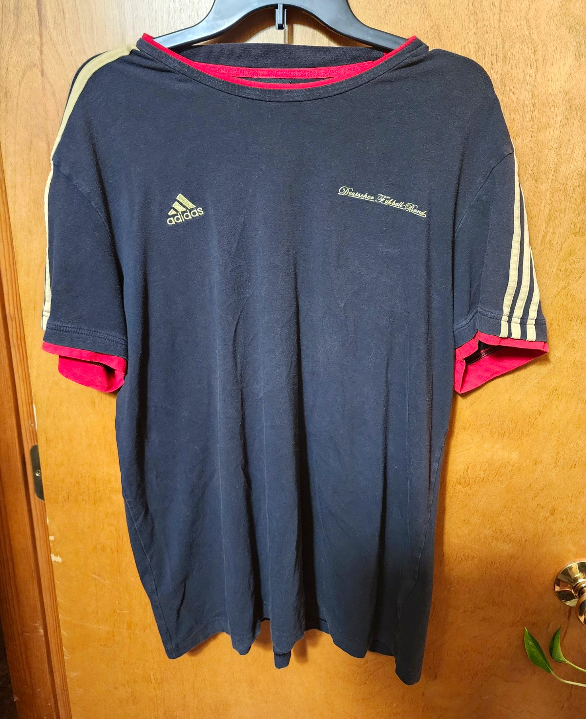 Vintage Adidas Germany DFB 3-Star Training T-Shirt Black Gold Mens XL