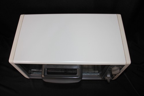 Horno tostador Black & Decker debajo del gabinete SpaceMaker TRO500 TY4 ¡FUNCIONA! limpio! - Imagen 2 de 16