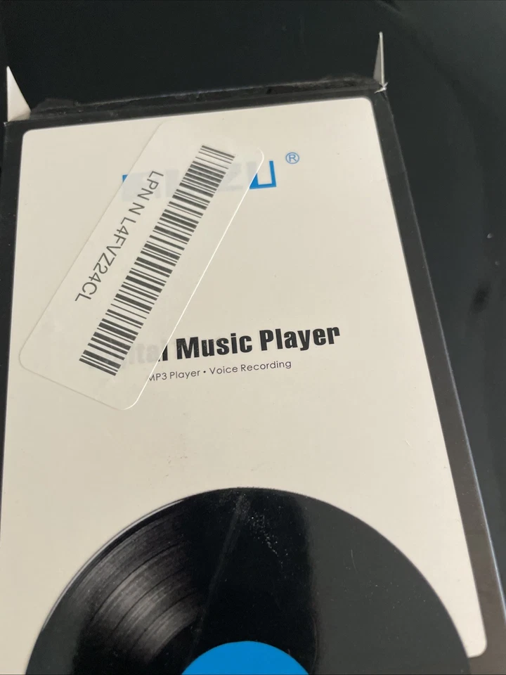 RUIZU 64GB Clip MP3 Player with Bluetooth 5.3, Portable Music Player with Voice - Image 4 of 4