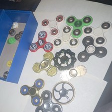 Star Wars Lot de toupies à main / fidget spinners, multicolores assortis
