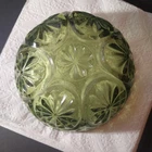 Medallion Avocado Star & Cameo 4.5" Bowl Green Vintage Anchor Hocking, Nice!