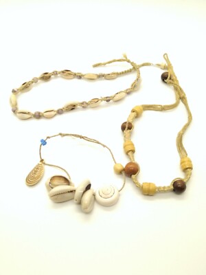 Vintage Puka Shell Necklace Braclet Set Of 3 j5455