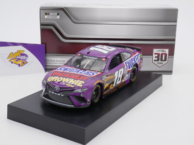 Lionel Racing C182123SPBKB # Toyota NASCAR 2021 '' Kyle Busch - Snickers '' 1:24