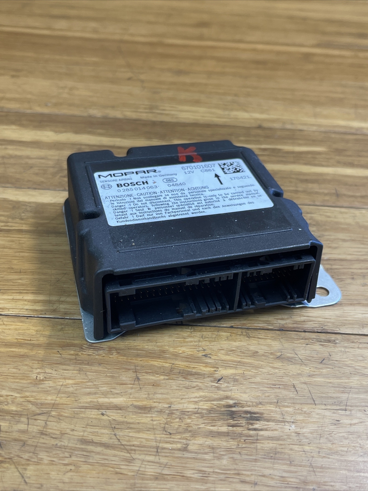 OEM 2017-2020 Maserati Levante SRS BAG Control Module Unit 670101607