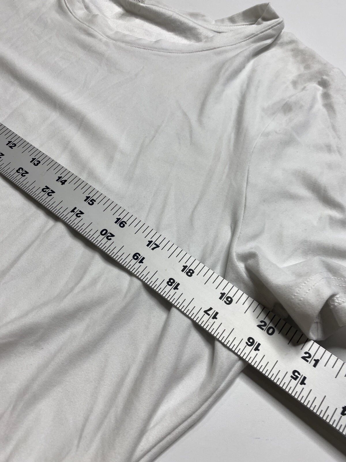 beyond-yoga featherweight on the down low small stain shirt
