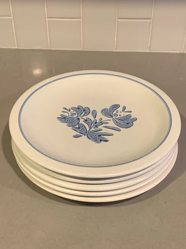 Vintage Pfaltzgraff Yorktowne Dinner Plates 10 1/4" Set of 5 CASTLE MARKED