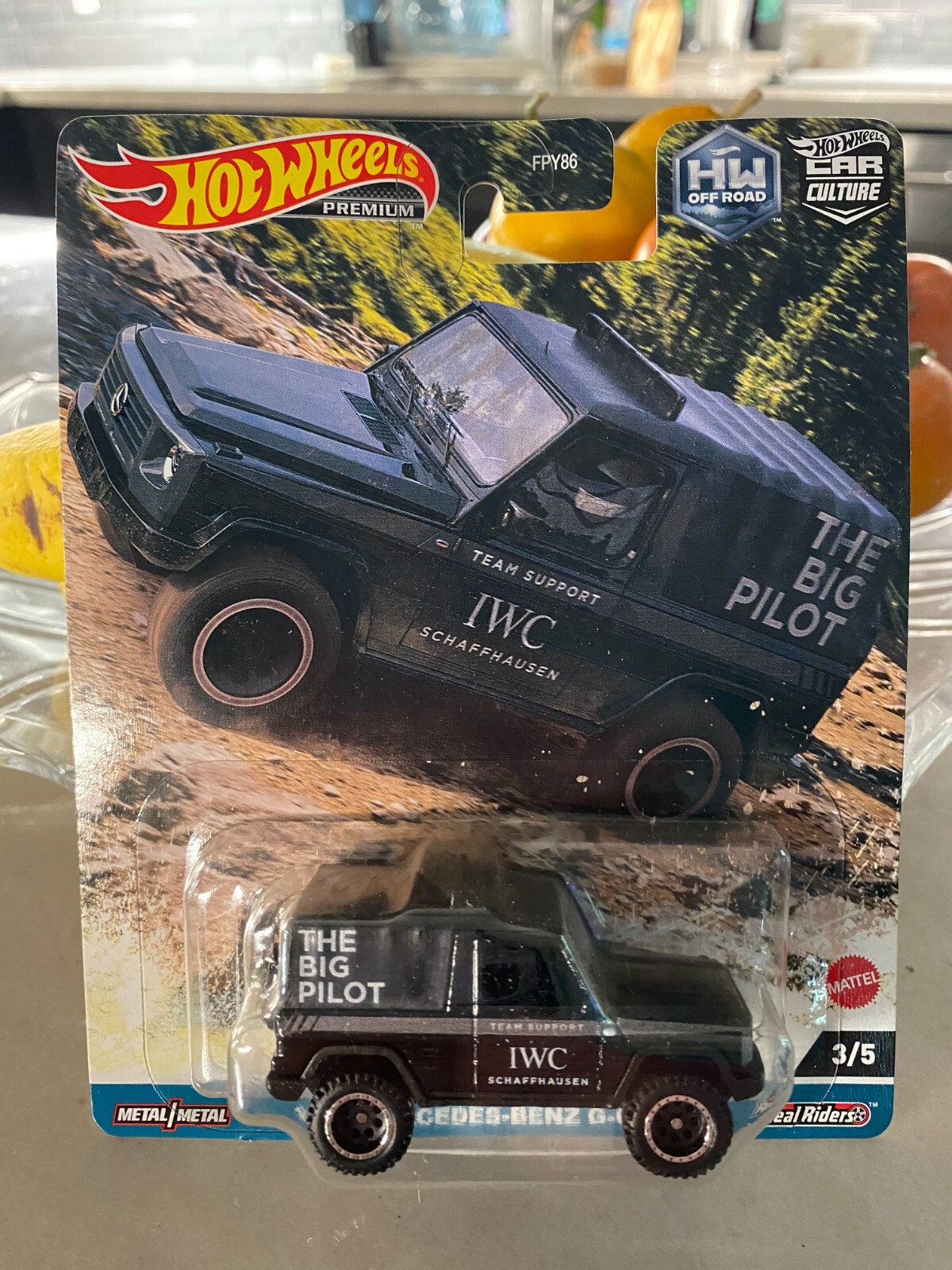 Hot Wheels Premium 2023 HW Off Road 3/5 Nero 1993 Mercedes-Benz G-Class