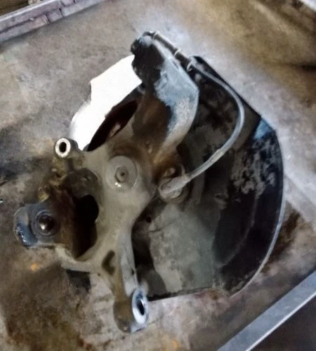 1997-2001 Ford Expedition Ford F150 Left Hand Spindle Knuckle Assembly OEM - Image 3 of 4