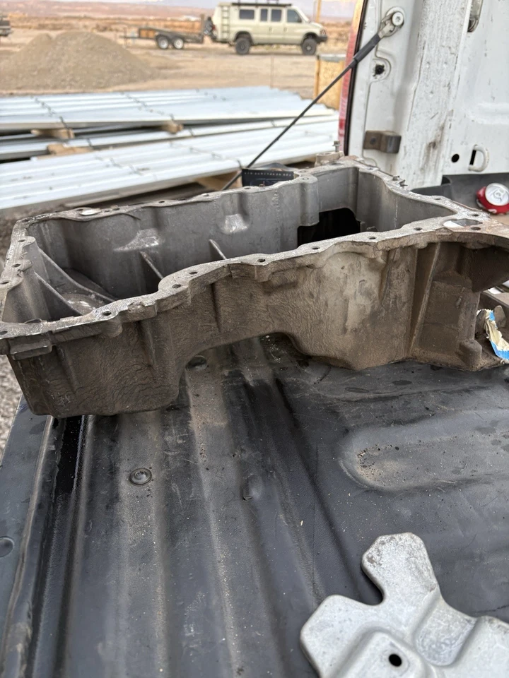 2014-2019 Dodge Ram 1500 3.0L Eco Diesel Upper Engine Oil Pan OEM Nice! Foto 2 de 4