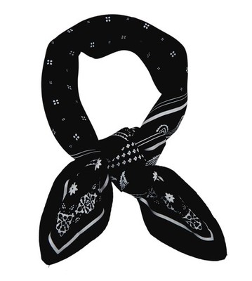 Ella Jonte Halstuch Bandana schwarz weiss Paisley Muster Trend Tuch 66 x 66 cm
