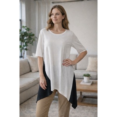 Comfy USA Tunic Top Womens M Black White Asymmetrical Flowy Knit Top