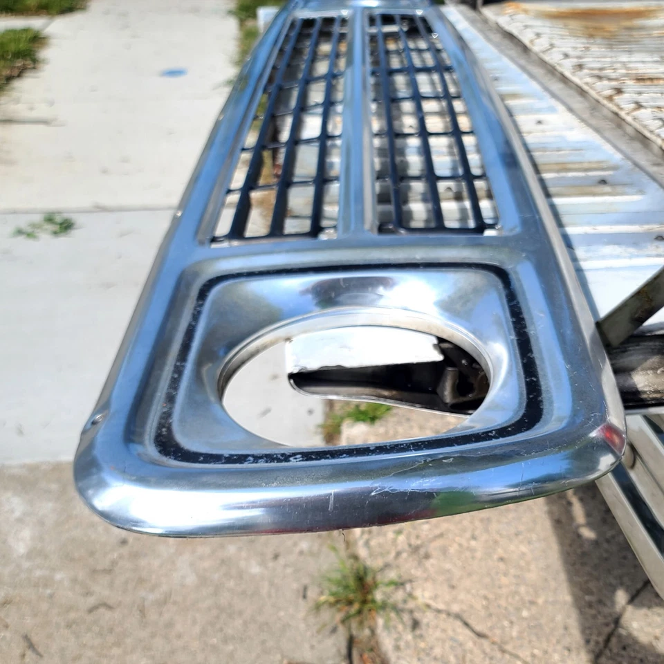 Dodge Truck Grille D150 1979 1980 Ramcharger Lil Red Express Warlock Power Wagon Foto 4 de 4