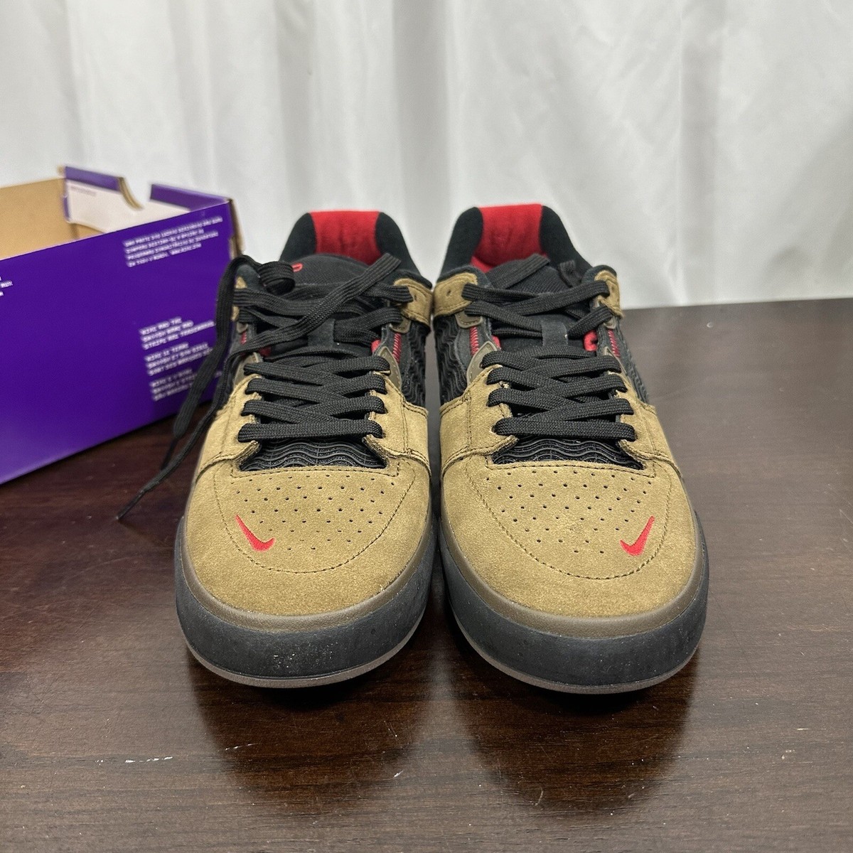 ishod light olive