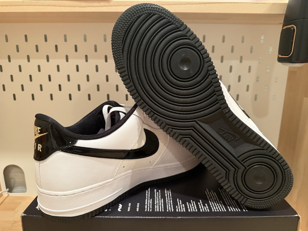 Mens Size 12.5 Nike Air Force 1 Low '07 World Champ White Black