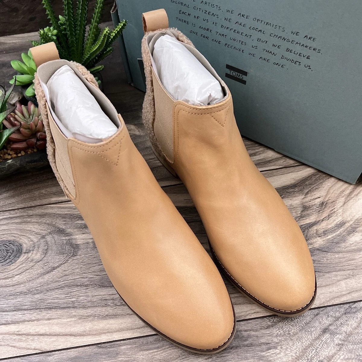 NIB Toms Ella Leather Slip On Chelsea Boots Honey Leather Faux