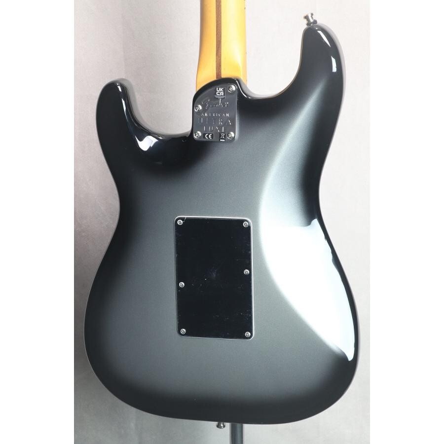 Fender Ultra Luxe Stratocaster Floyd Rose HSS Maple