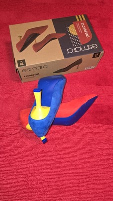 Escarpins ESMARA Talons Aiguilles Taille 37 - Un Pied Bleu, Un Pied Rouge - Neuf Avec Emballage