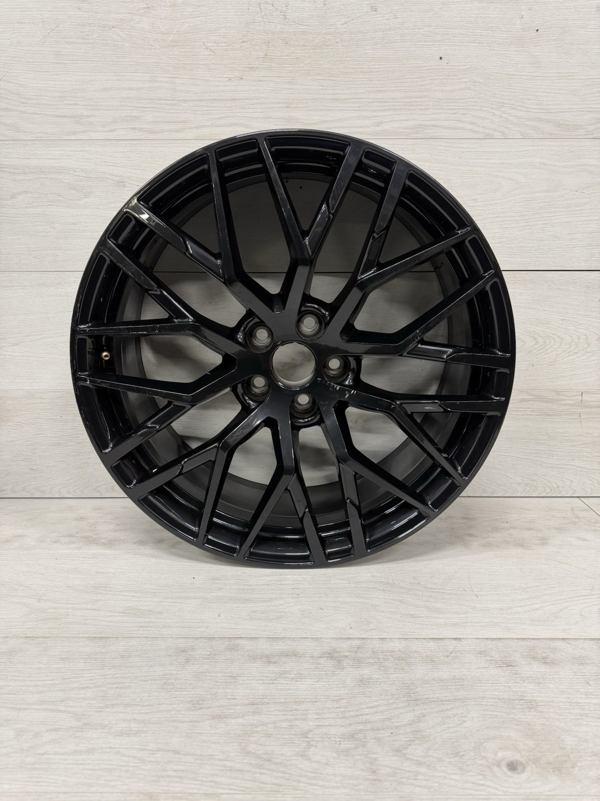 GENUINE OEM 2017-2021 AUDI R8 4S0601025AA FRONT 20X8.5 WHEEL RIM BLACK OPTIC