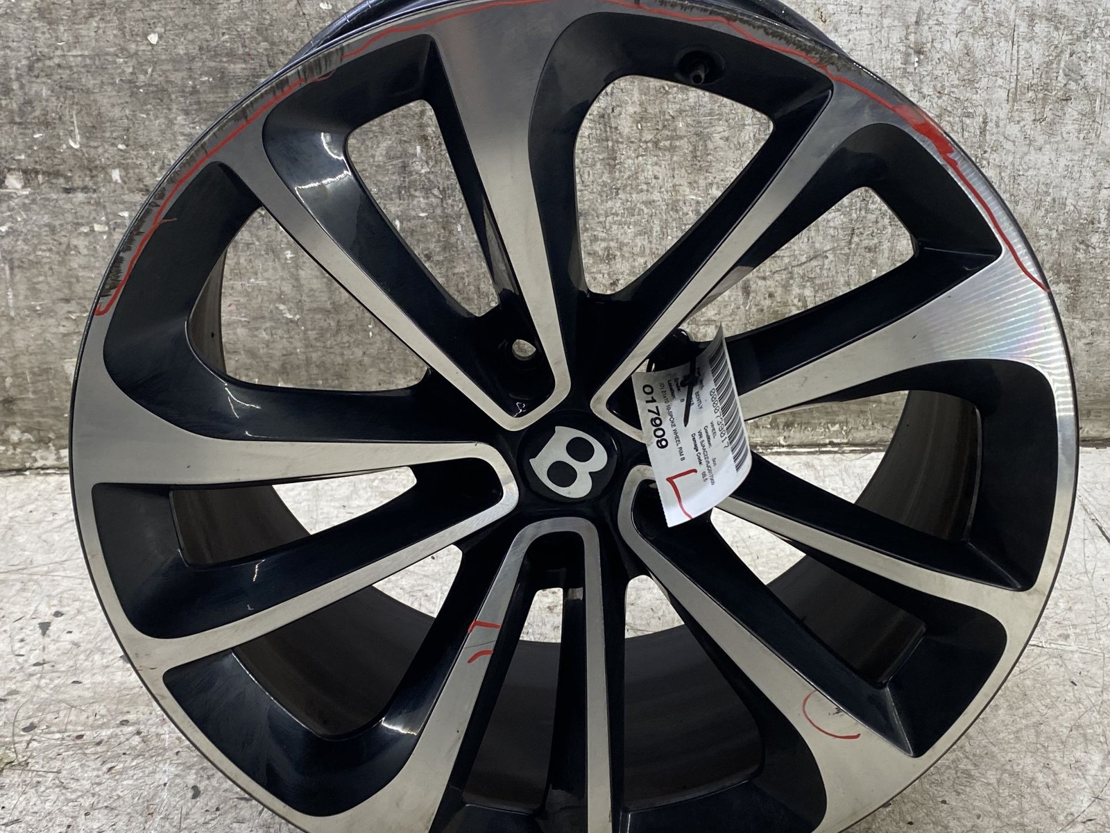 2015-2020 BENTLEY BENTAYGA (D) 21x10 10-SPOKE WHEEL RIM B/P 5x130mm 36A601025C