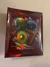 Walt Disney World Mickey Mouse 2007 Photo Album 50 Pages Holds 100 Photos 4x6  