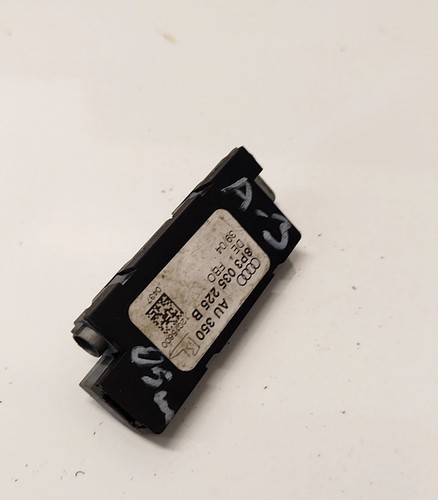8P3035225 8P3035225 AU350 8P3035225B Antennenmodul Einheit für Au UK2812865-48