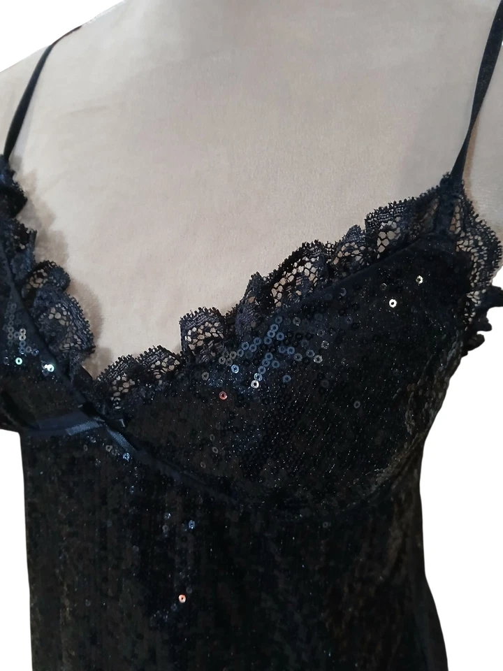 Camiseta sin mangas Victoria's Secret The Lacie negra con volantes de lentejuelas para mujer mediana Foto 2 de 4