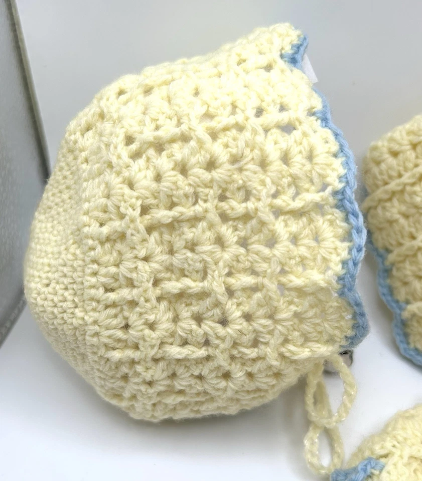 Vtg Baby Knit Outfit 3pc Yellow Blue Sweater Hat Booties 0-12 months Homemade - Image 2 of 4