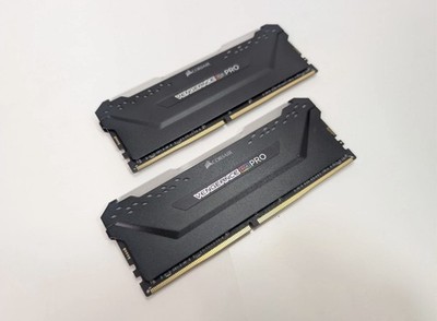 Corsair Vengeance RGB Pro 64GB (2x32GB) DDR4 3200 (PC4-25600) C16