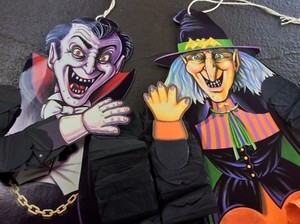 BEISTLE Whimsicle DIE CUT Paperboard ACTION DANCER-1990-WITCH & VAMPIRE 21" Long