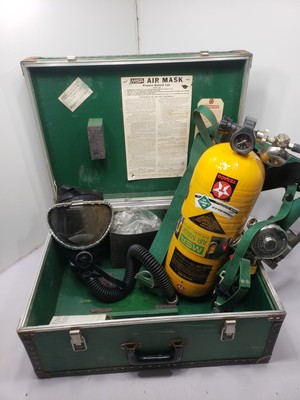 MSA Air Mask Model 401 Air Mask Harness Carrier Cylinder Assembly In Trunk Case