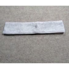 Lululemon Fly Away Tamer Headband Grey White Lace Floral Luxtreme Non-Slip OS