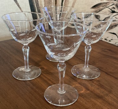 4 Libbey Wine Glasses MCM Windswept Etched Leaf Design Excellent Condition