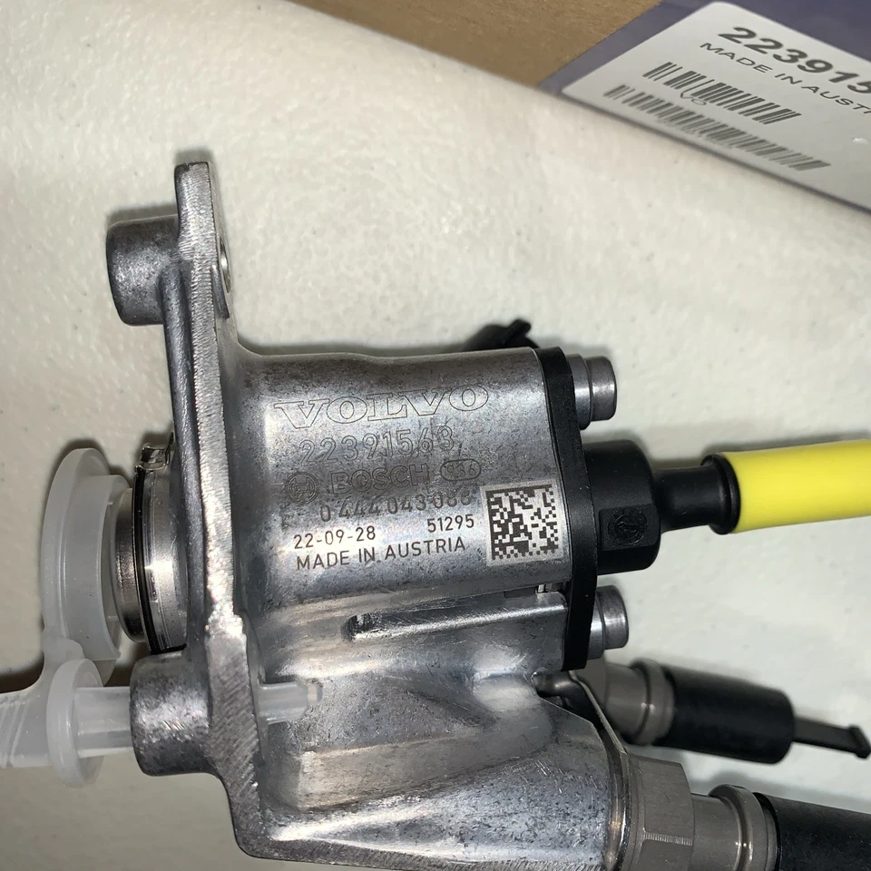 Unidad de válvula dosificadora DEF original OEM Volvo Mack 22391565 22391563 Foto 2 de 4