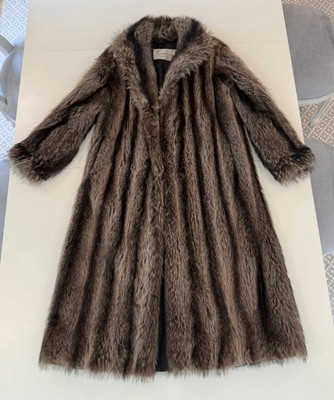 Luxury Full-Length Natural Raccoon Fur Coat - 49  Long- Excellent Condition