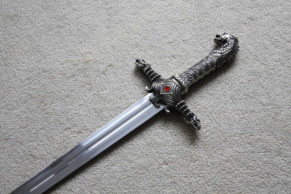 Réplica de filme S1022 adereços decoração de casa espada de brienne tarth 42,7" com placa - Imagem 3 de 4