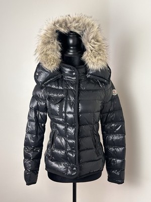 k*t様 MONCLER Down jacket with fur hood Authentic Moncler Puffer Down Jacket With Detachable Coyote Fur