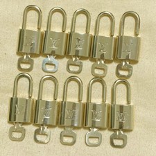 LOUIS VUITTON LV 10 SET PADLOCK KEY CHARM CADENA GOLD-PLATED FRANCE 65PDA209