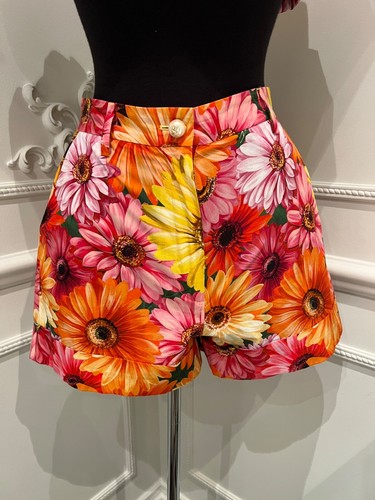 DOLCE AND GABBANA Gerbera Sunflower Print cotton Shorts size 42 or US 6 - 第 3/12 張圖片