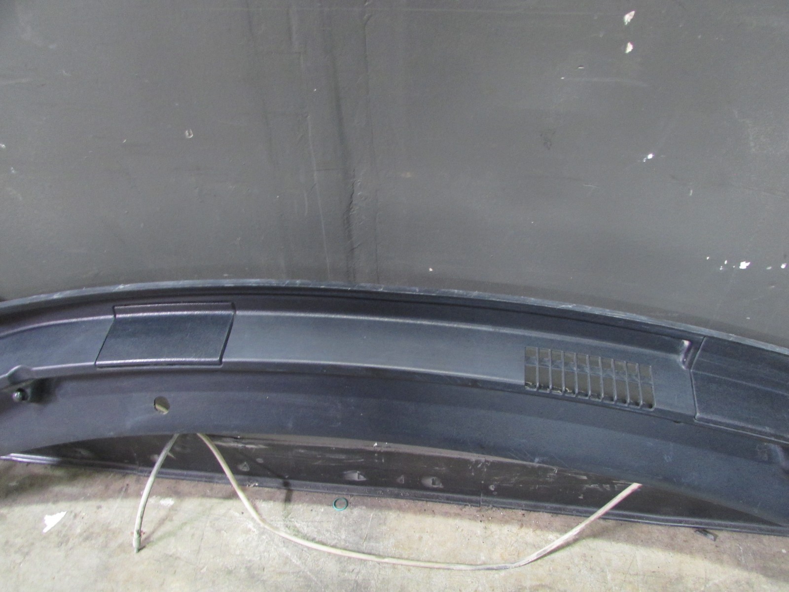 Lamborghini Gallardo, Cowl Vent Panel, Damaged Ends, Used, P/N 401819413