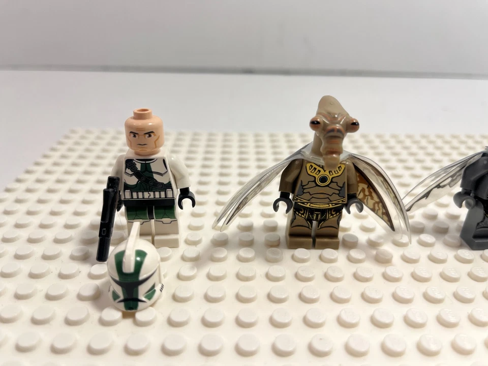 LEGO Starwars: Commander Gree + Zombie Geonosian minifiguras solo desde 9491 Foto 2 de 4