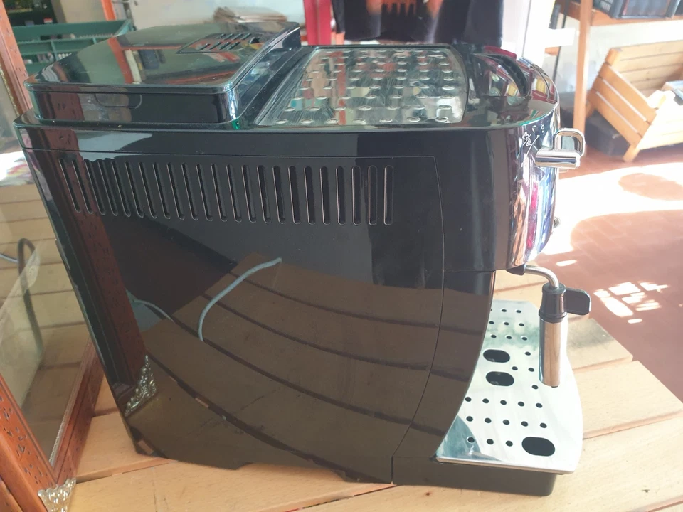 DeLonghi Magnifica S, foto 4 di 5