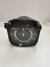 AIRSPEED INDICATOR C661064-0220
