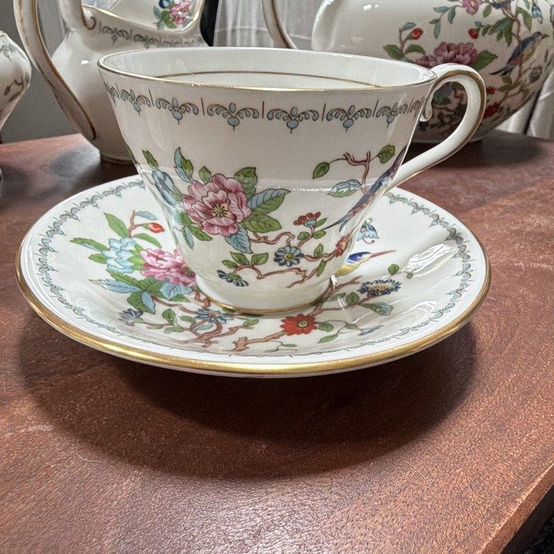 8- Aynsley Pembroke Bone China Tea Cup & Saucer 2-Piece Set Made in England