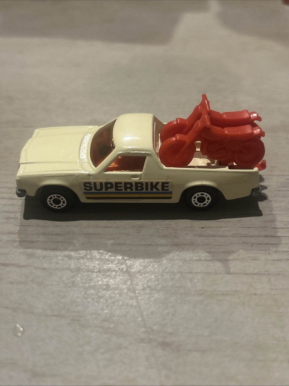 Picture 2 of 5