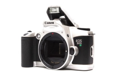 Canon EOS 500N SLR analoge Spiegelreflexkamera Body silver Edition
