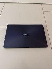 ASUS VivoBook 17