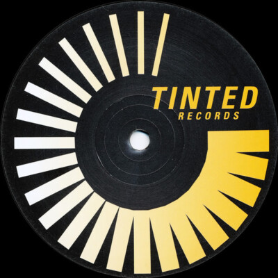 Latrice Barnett - Love Is / Illuminate (12'') (Very Good (VG)) - 2703614146